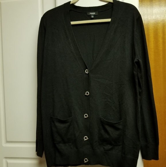 ☃️Premise v neck cardigan with silver hoop enclosures and front pockets - Picture 4 of 4